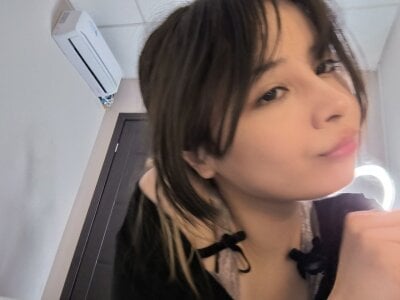 May_Ling Soft vibes Pic 4