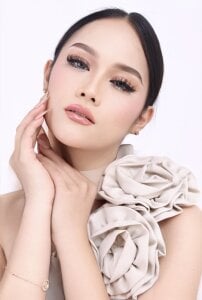 MISS_BEATRICE_ANTHONETH 💕 Pic 3