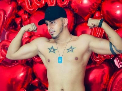 TeylorTompson Public Pic 3