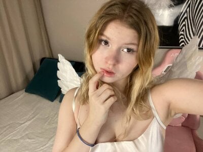 ShontaWasilko I'm your angel Pic