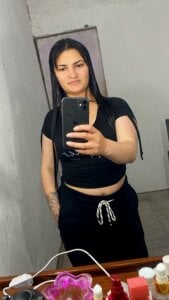 Samantha_VF Public Pic 3