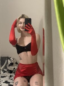 RealLinaaa Public Pic 3