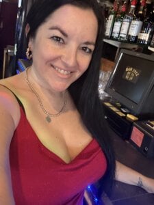 naturalboobsF Moi Pic 2