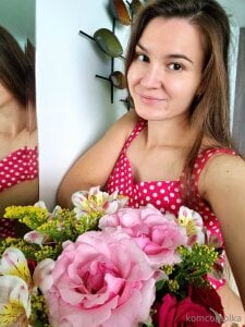 Girl_Ksenia Flowers are always a joy! Thank you! Pic
