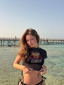 SilverGalen I love walking barefoot on hot sand Pic