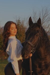 adrianawow1 Adriana on a horse Pic 3