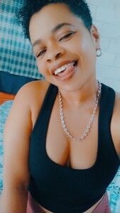 Issis_Souza HEY! รูป  3