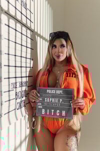 Bitch criminal od SophiePalmer  7 snímek