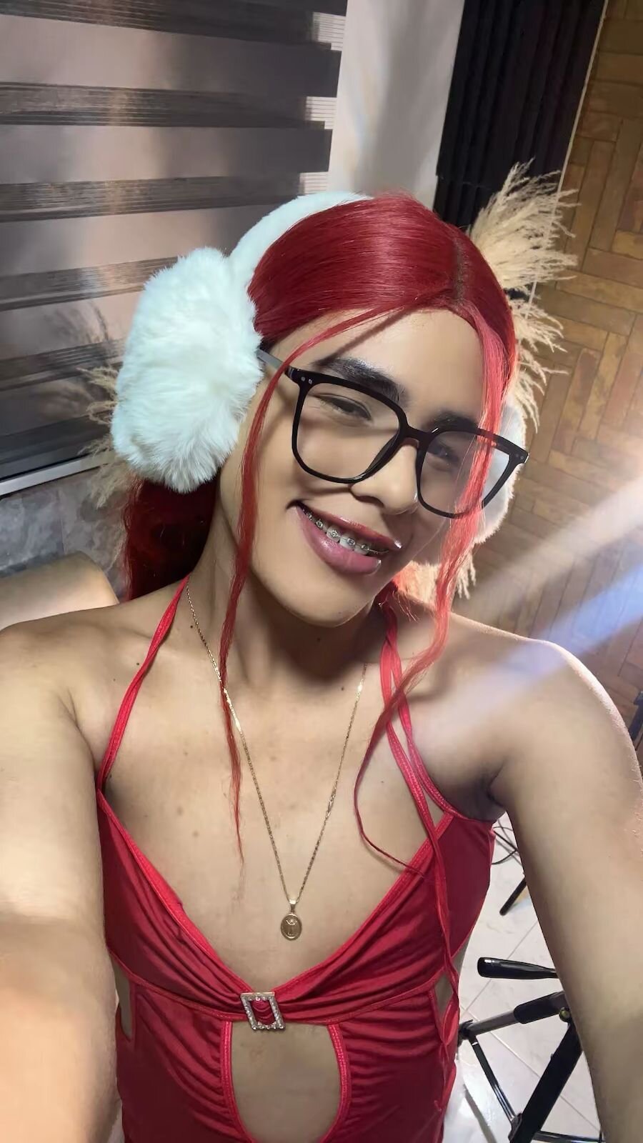 scarlettqueenx 님의 트렌드 중인 사진  582개