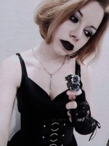 JoyeGraceyのAliceの 7枚の写真