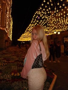 AprilChambers Public Pic 7