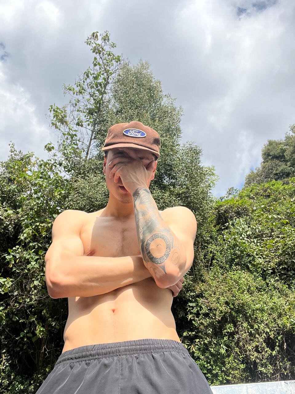 ThiagoFerrero_Hot Právě oblíbené foto 175