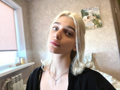 AdameShoyer its me^3 Pic