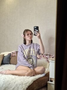 RoxyHerena Soft Focus Poză 6