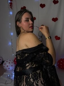 ElenaWatsonn valentine's day 💗💋 รูป  6