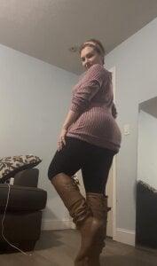 MilfyMrsRobinson Starting trouble at the cancer drs office 😂 slika 2