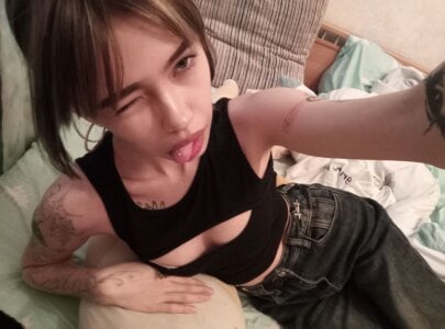 LuraHenschel Public slika 2