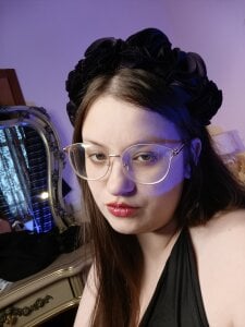 MelTea Public Gambar