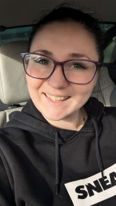 BrunetteKrystalUK Public Pic 4