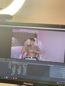 OliverTwinky Public Pic 4