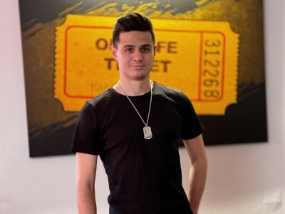 JoshuaGaael Public Pic 2