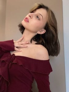 NoreenCourtney Look )) Pic
