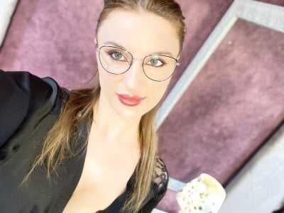 LilaStarr Selfies 😜 Pic 2