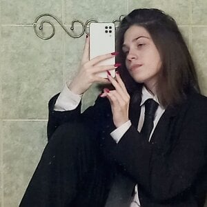 LilyStarn Strict lady Pic 4