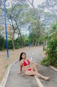 SO HORNY AND HOT 🥵 de AishaAmin_  Imagens