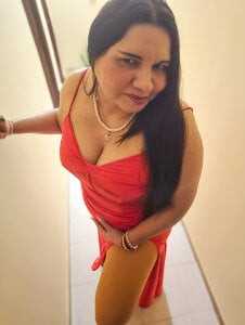 Afrodita_venus_squirt Give me a kiss Pic 5