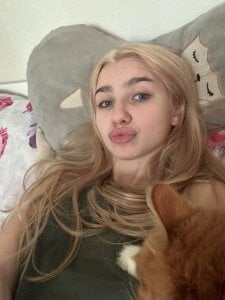 EclipseUrgemeow meow图片