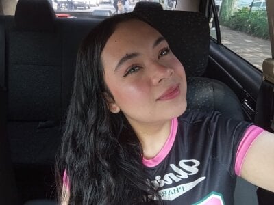 VioleeSaenz Public Gambar