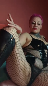 MATURE_HARDCOREA LEATHER MISTRESS.图片