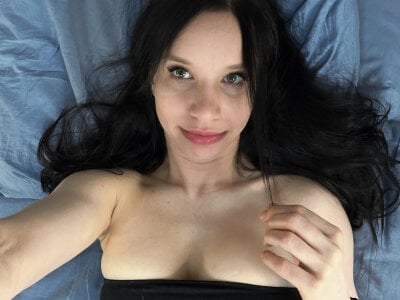 s1lent__v0iD meet some Kat Pic 6