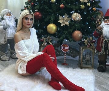 SelenaDaze Cuddles & Confessions Pic 4