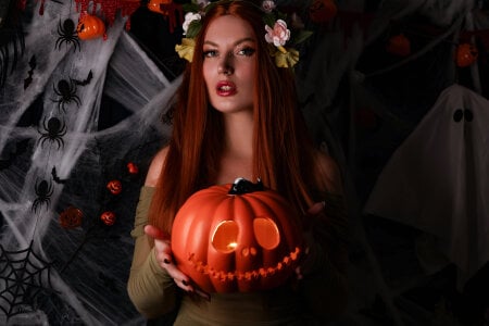 EmmaWarren Happy Halloween! 👻🎃 Pic