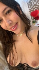 SashaDurante Look at me with this wavy hair Poză 7