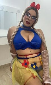 BBWCami_ Halloween Pic