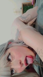 EvaHalsey 🌲 Pic 3