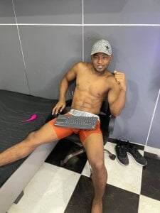 Stevenbrand MY HOT BODY Pic