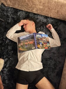 Feiccer_Thomson1 Public Pic 2