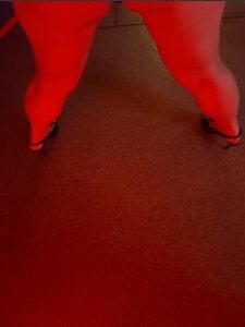 Kinky_Footage KiNkY LeGs🦵 Pic 3
