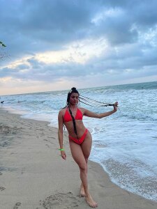 Princess_Allisson_ Public Pic 7