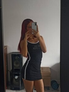 Sarah31vPublic Bild 2