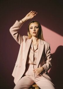 RosieHarder Public Pic 7