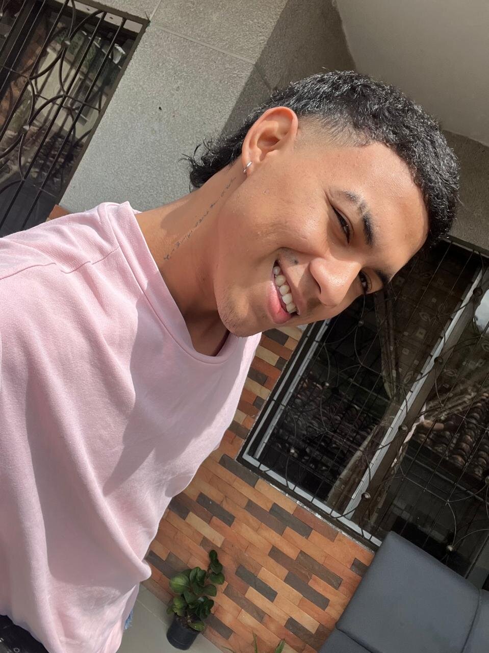 Трендове зображення  5709 Liamsubtle01