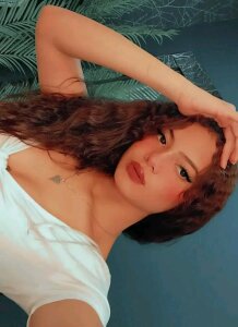 charlotte_evansss Public Pic 3