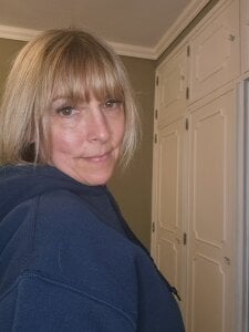 ClassyNAWTYBritMILF Weekend begins on a happy note Photo 2