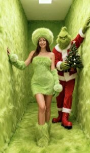 M1kaylaRavenGrinch Date - AI图片 5