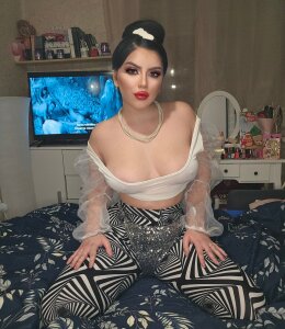 DarkLilith23's Sex Photo Gallery with Nude Pics | Stripchat